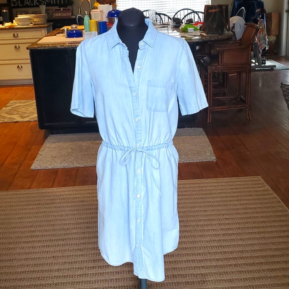 Old Navy chambray dress